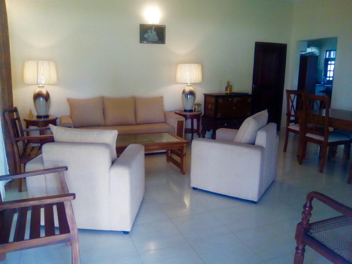 Nalendra Villa - Oceanfront Hikkaduwa Exterior foto